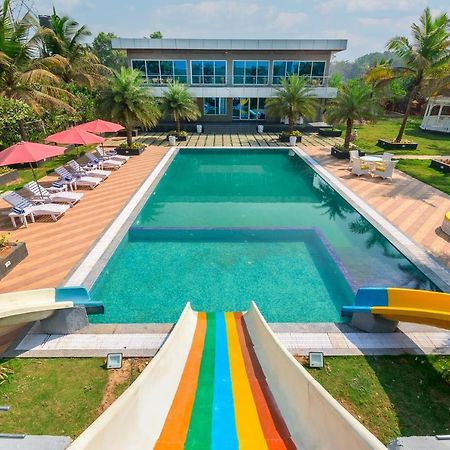 Saffronstays Palm Paradise, Kalyan Khadavli - Swimming Pool With Water Slides, Gazebo And Indoor Games Padghe Eksteriør bilde