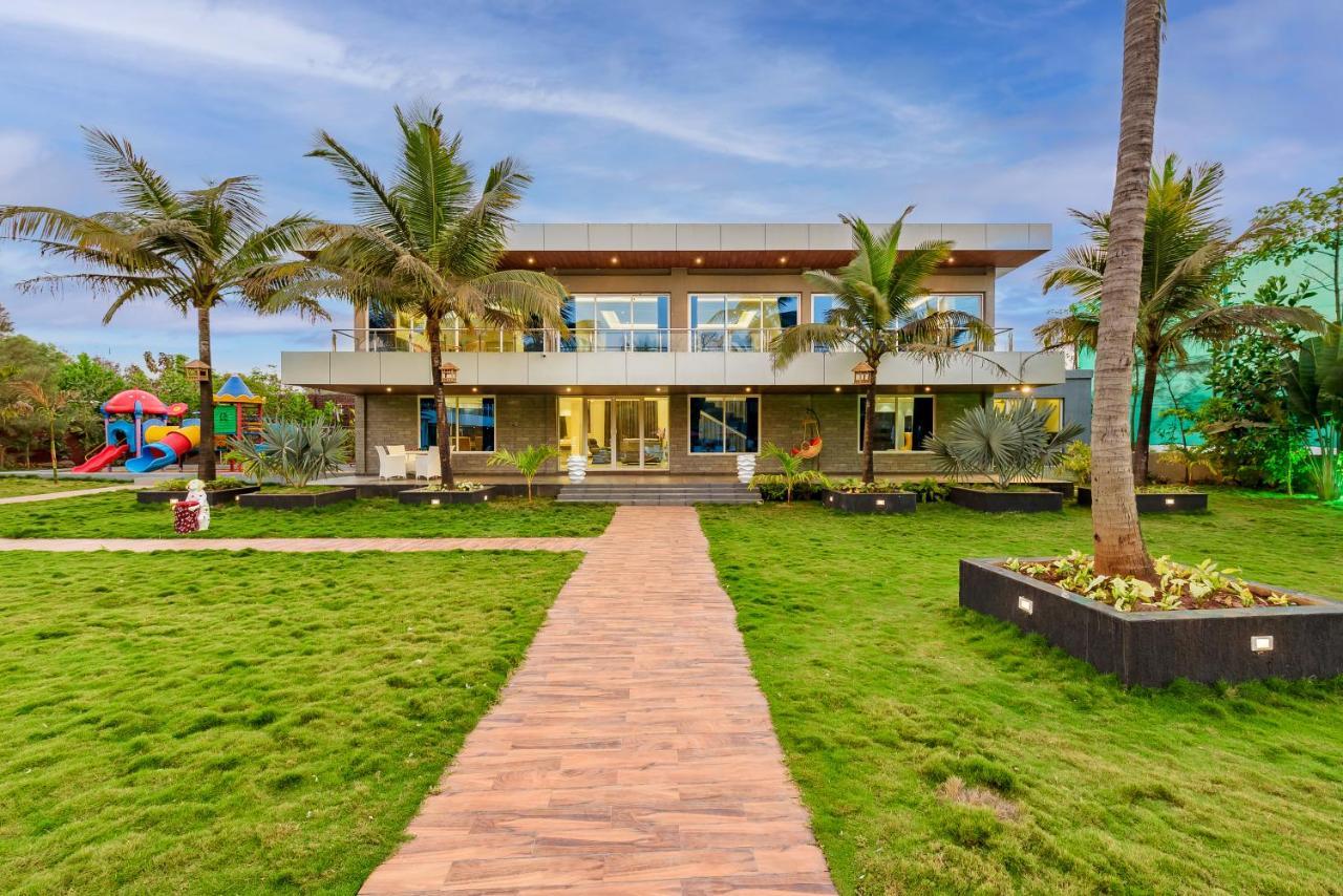 Saffronstays Palm Paradise, Kalyan Khadavli - Swimming Pool With Water Slides, Gazebo And Indoor Games Padghe Eksteriør bilde
